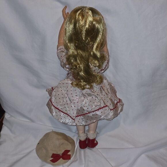 Vintage MADAME ALEXANDER 1950's Doll "Winnie" 20' H, Excellent Cond! - Picture 7 of 15